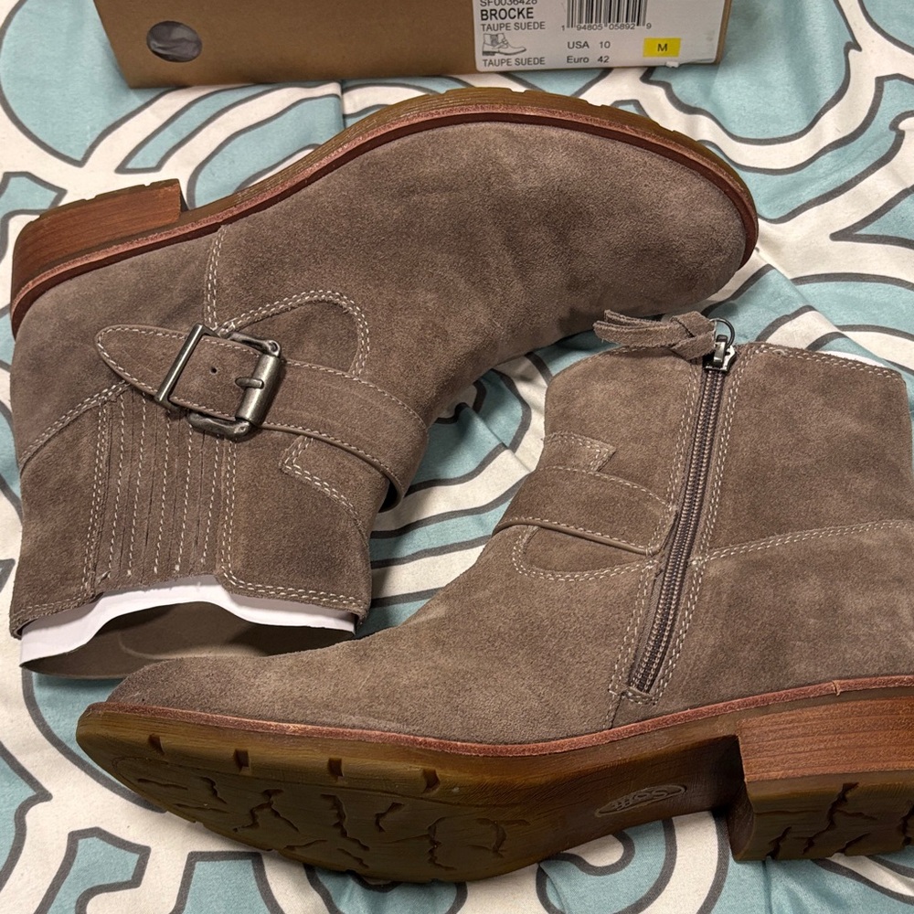 Sofft Brocke Women's Taupe Suede Ankle Boots - Picture 6 of 10
